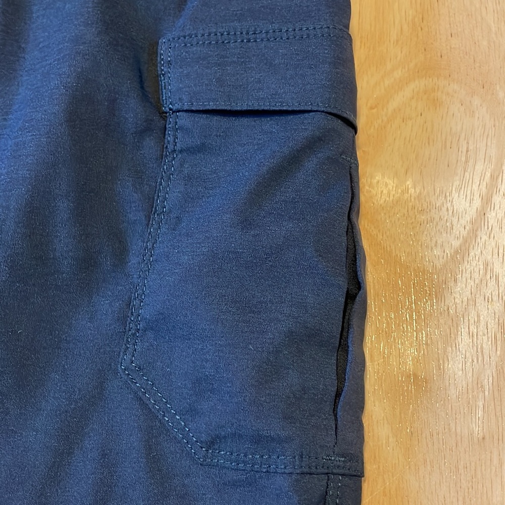 Duluth Trading Co Dry on the Fly Improved Capris - Black - Picture 9 of 16